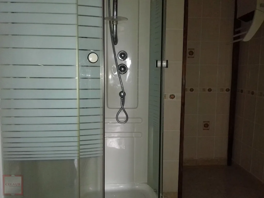 MAISON DE VILLAGE TOUS COMMERCES