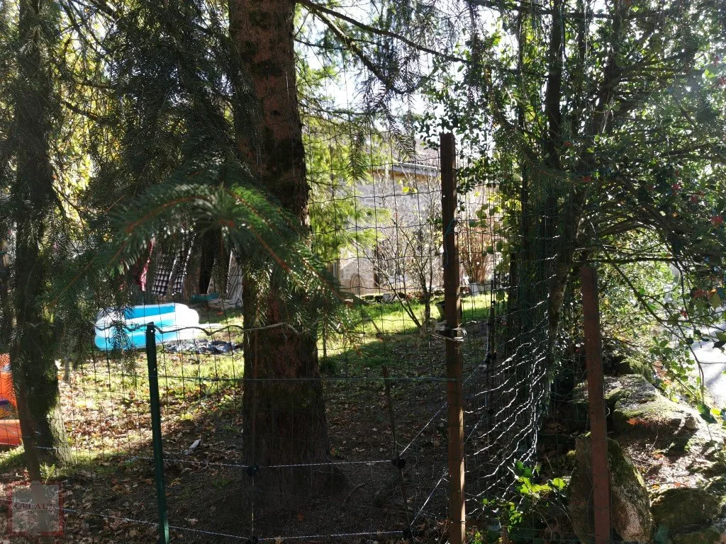 MAISON EN PIERRE ET SON FOUR A PAIN