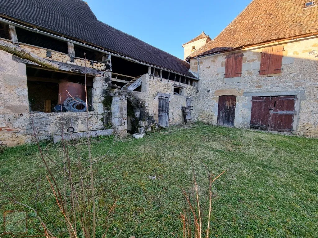 DEMEURE DE CARACTERE A RESTAURER