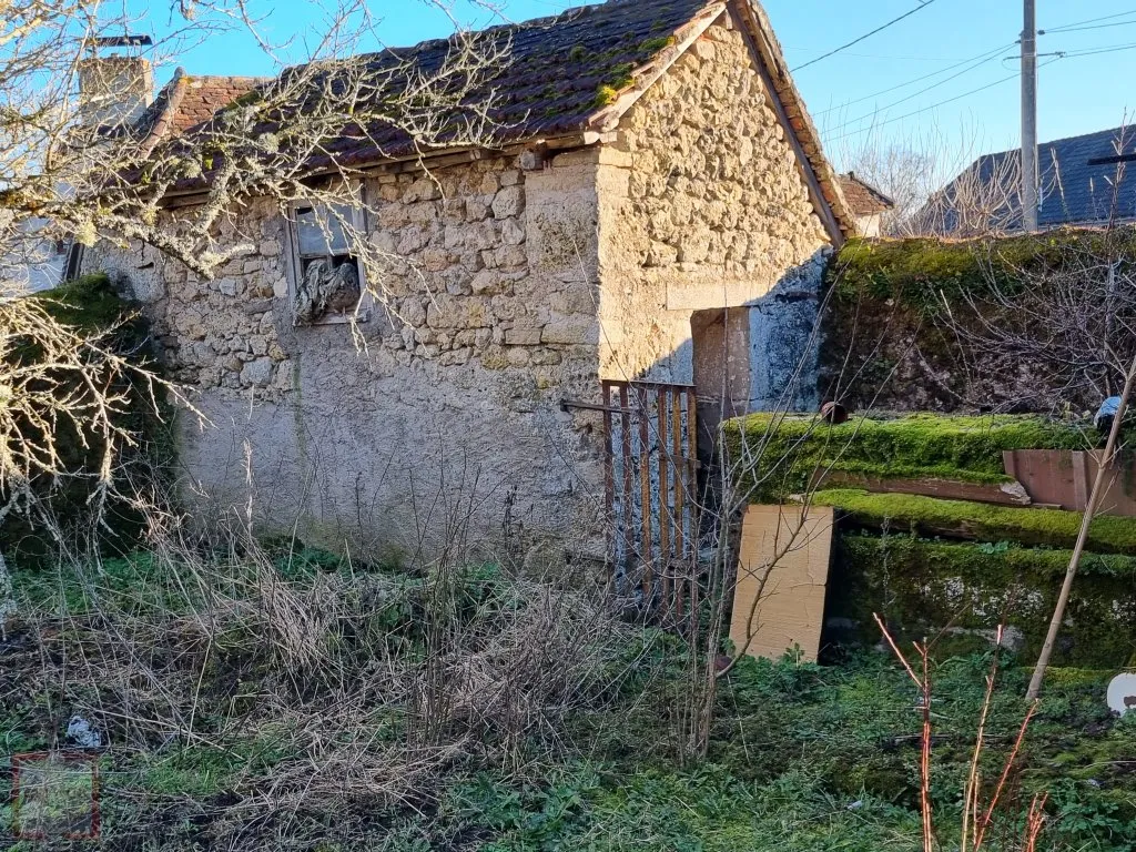 DEMEURE DE CARACTERE A RESTAURER