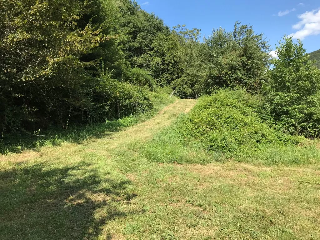 Joli terrain constructible au bord de la Dordogne