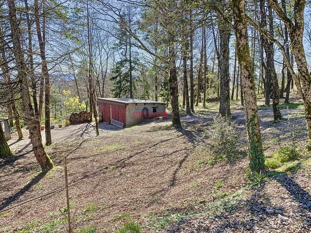 PLAIN PIED DE 2022 SUR 5041 M&sup2; DE BOIS