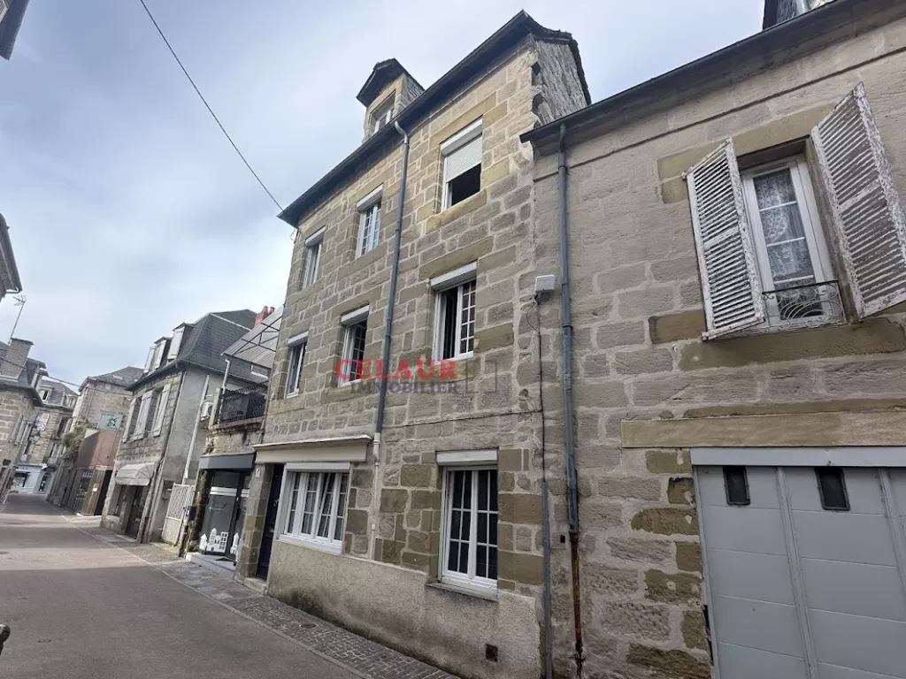 SUPERBE MAISON DE VILLE EN PIERRE RENOVEE