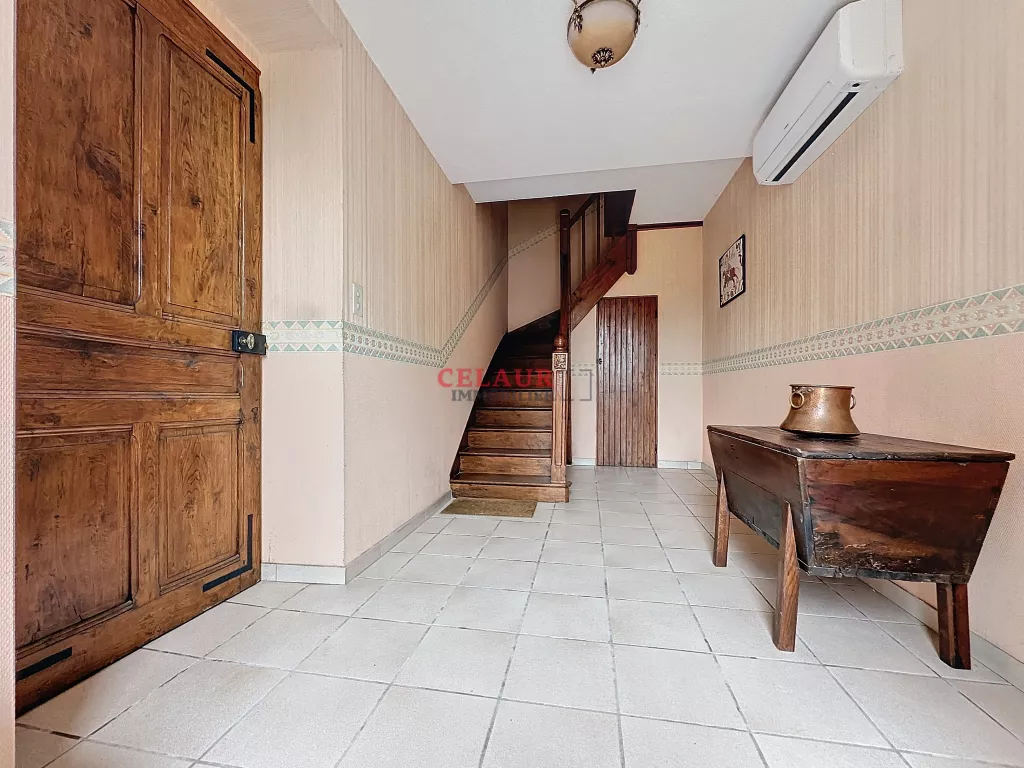 MAISON DE BOURG AVEC D&Eacute;PENDANCE