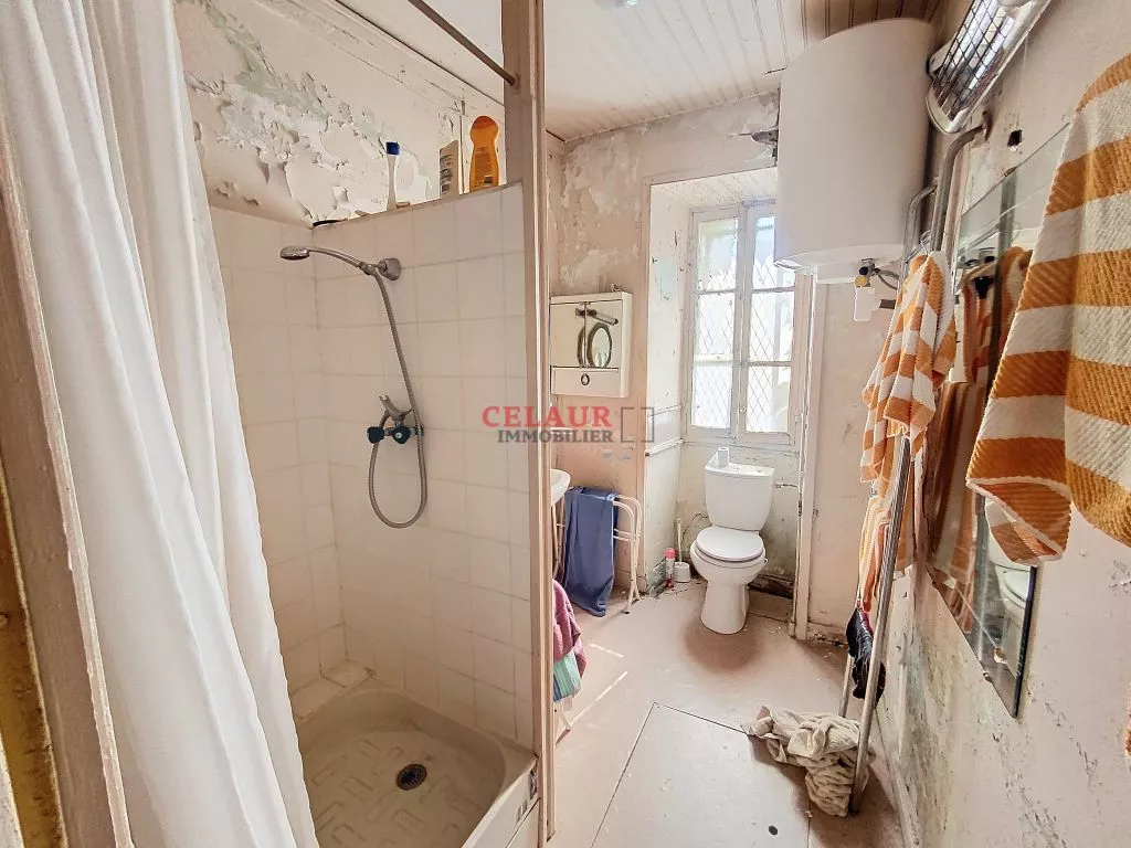 MAISON DE VILLE A RESTAURER