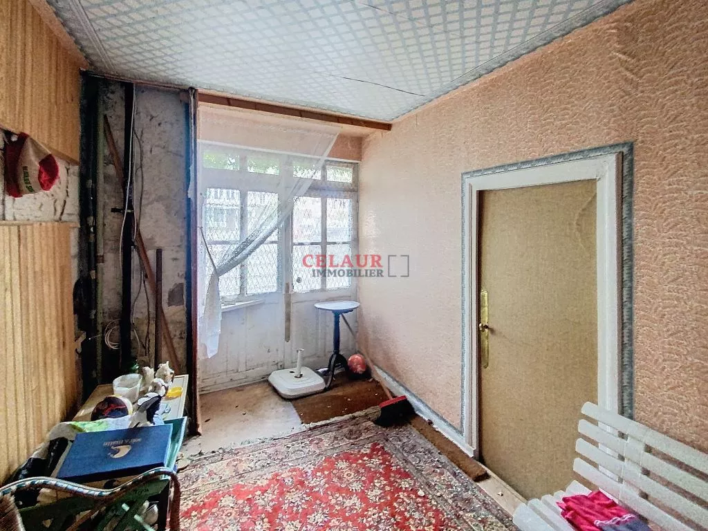 MAISON DE VILLE A RESTAURER