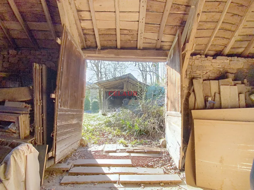 Grange &agrave; r&eacute;nover