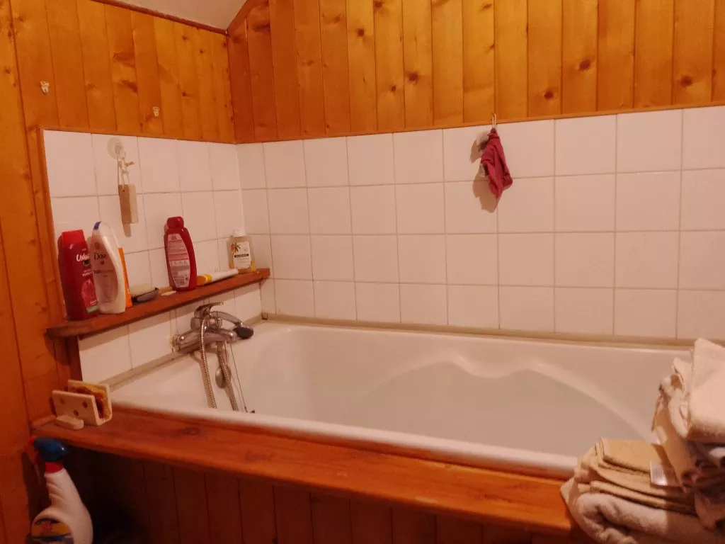 MAISON EN PIERRE ANCIENNE