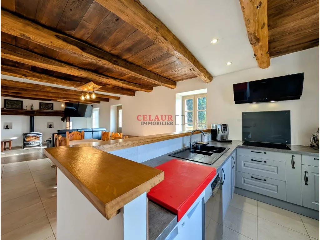 MAISON EN PIERRES RENOVEE