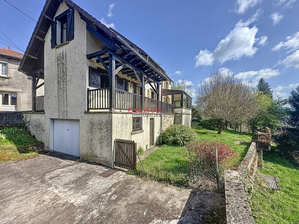 MAISON FAMILIALE SUR LES HAUTEURS DE TULLE