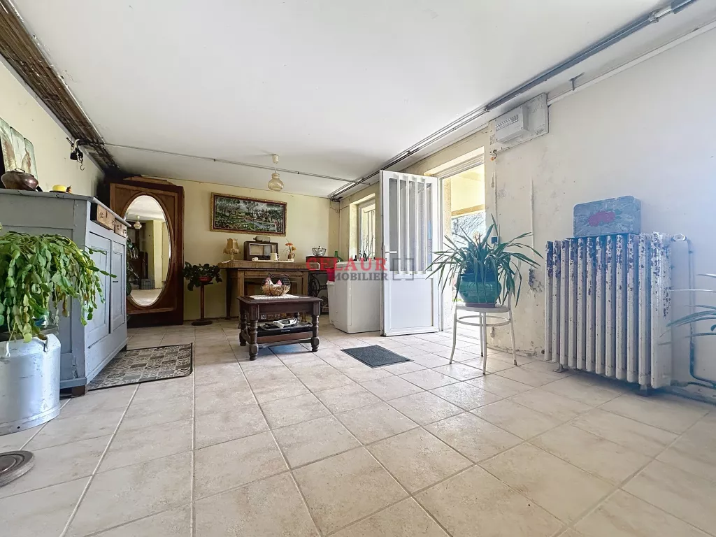 MAISON CL&Eacute; EN MAIN DANS UNE IMPASSE