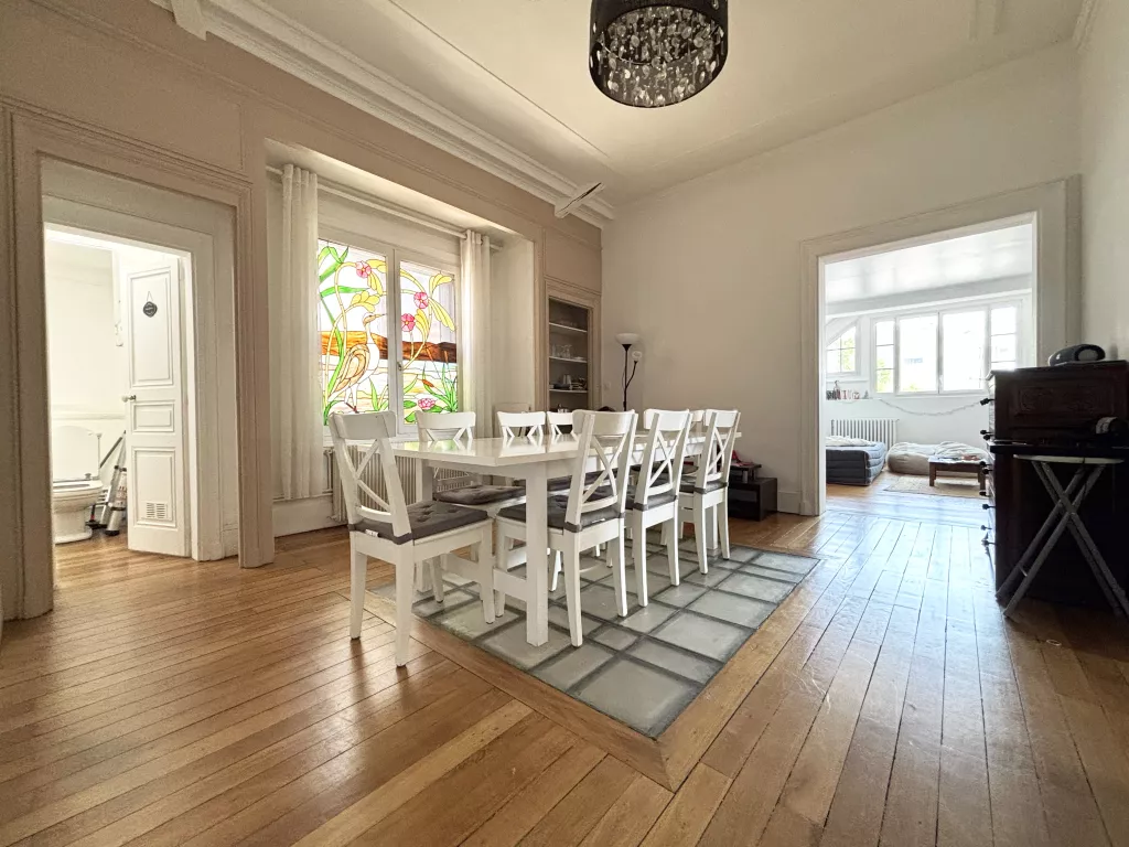 Appartement ancien dans une petite copropri&eacute;t&eacute;