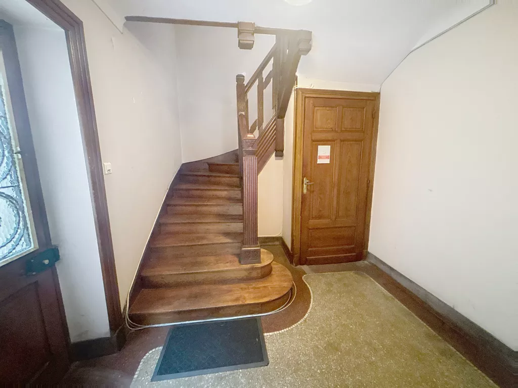 Appartement F2 id&eacute;alement situ&eacute;