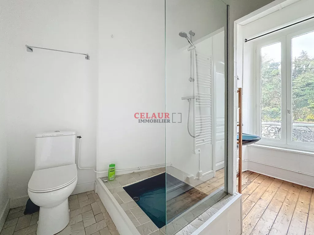 ENSEMBLE DE DEUX APPARTEMENTS