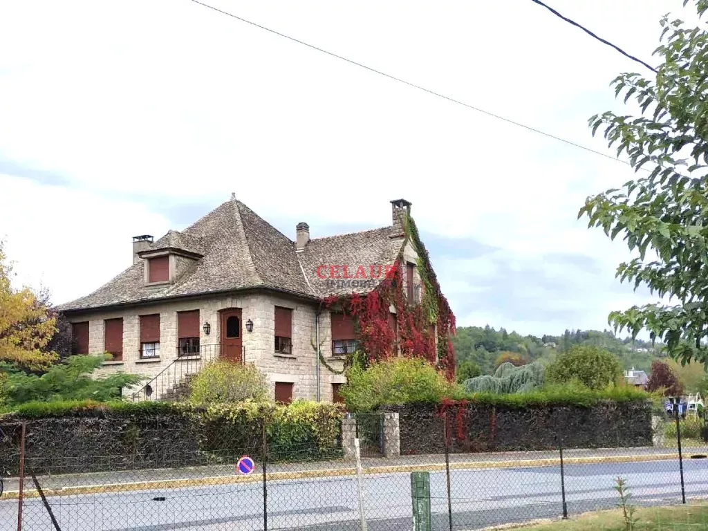 MAISON BOURGEOISE CENTRE D'ARGENTAT