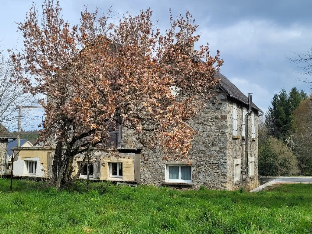 GRANDE MAISON FAMILIALE