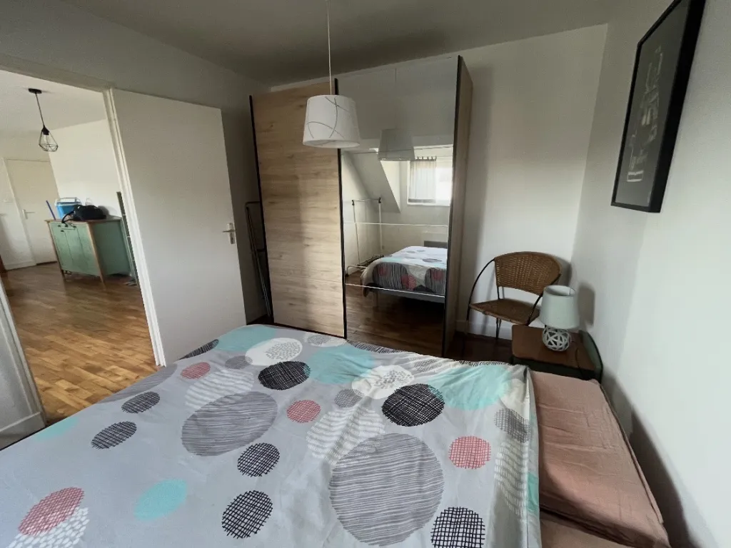 Appartement F2 id&eacute;alement situ&eacute;
