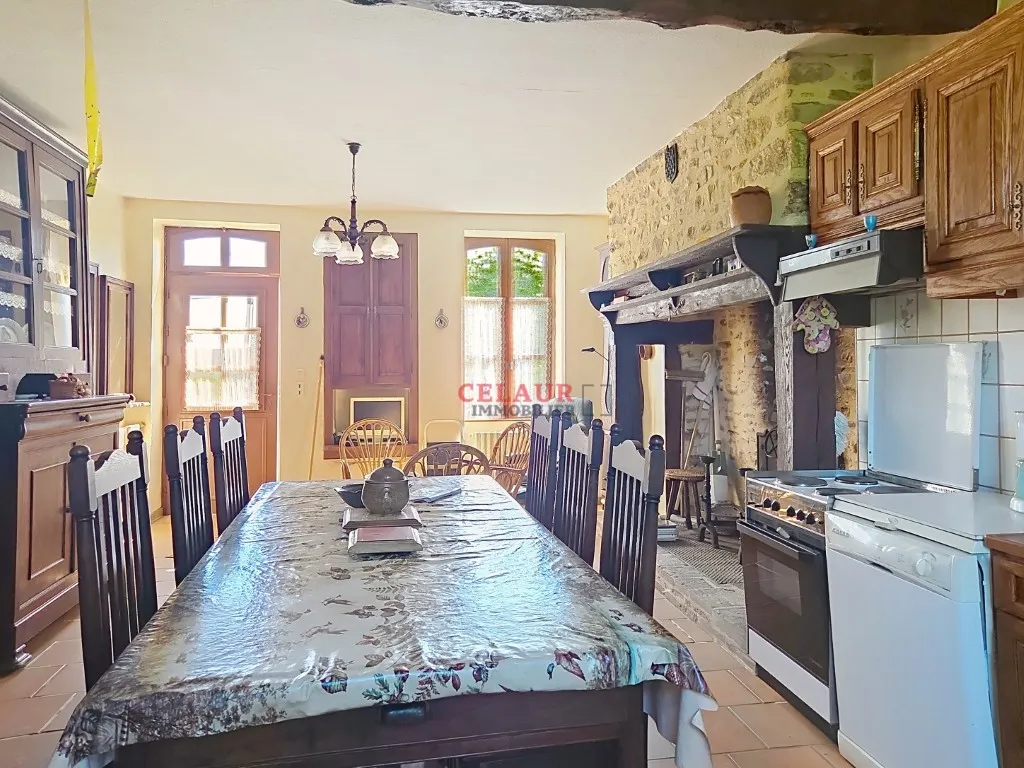 MAISON PIERRE AVEC D&Eacute;PENDANCE