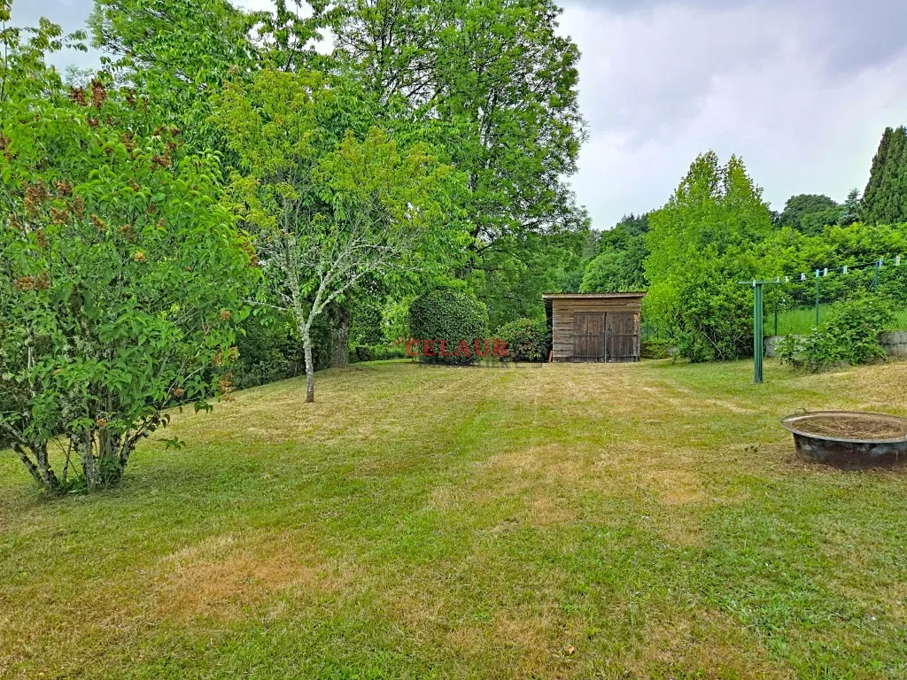 MAISON PIERRE AVEC JARDIN