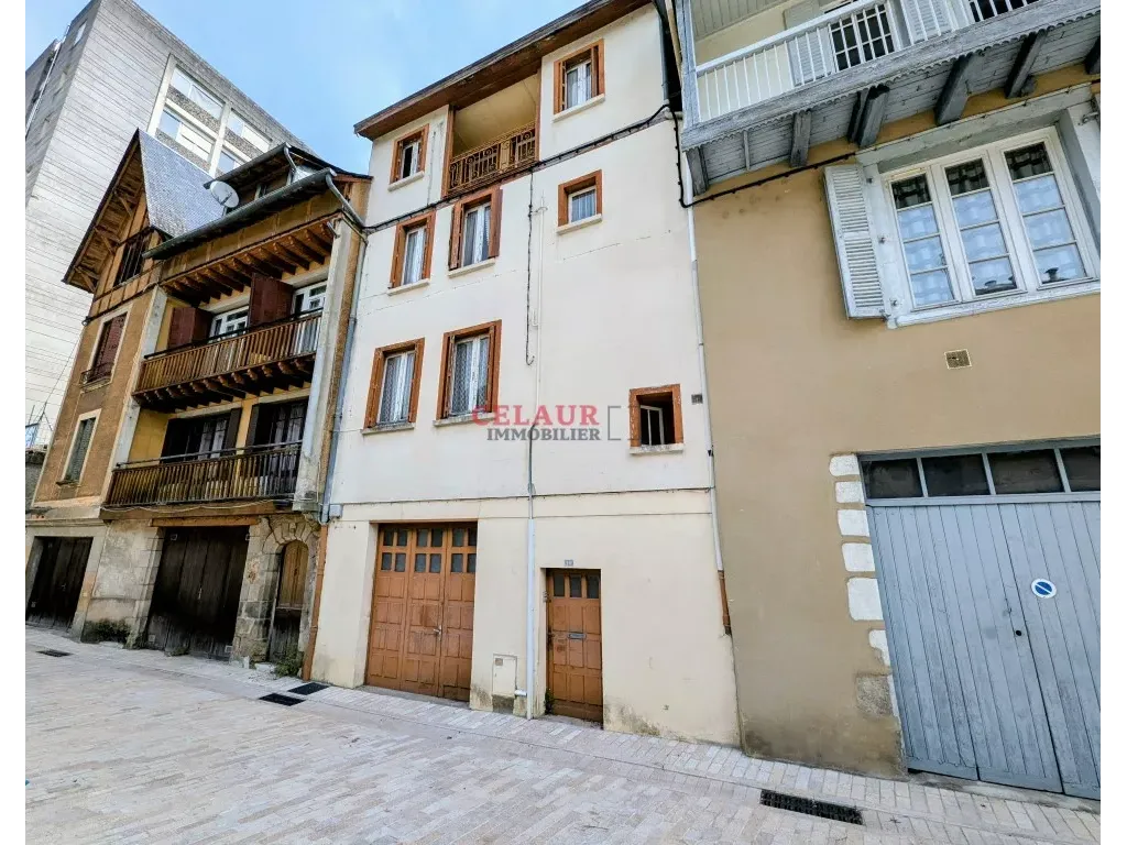 IMMEUBLE DE RAPPORT A RENOVER