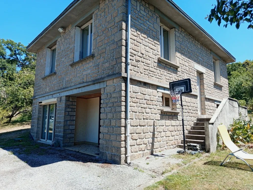 CHAMBOULIVE : MAISON ET SON JARDIN